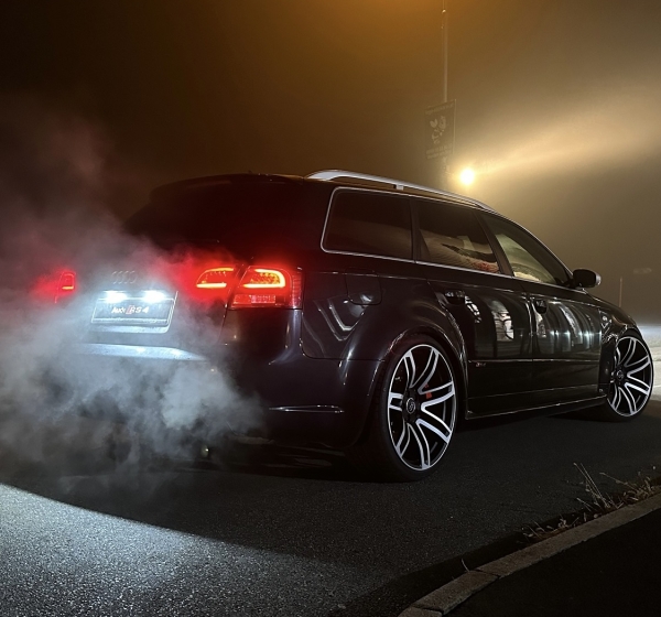 LED Rückleuchten für Audi A4 Avant B7 04-08 rot smoke