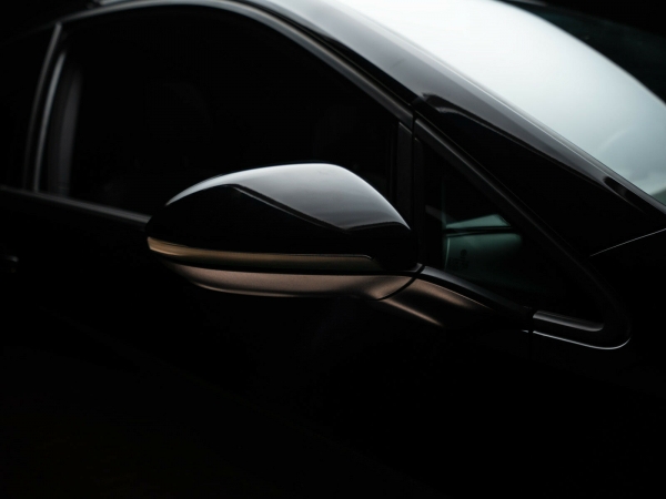 OSRAM Dynamischer LED Spiegelblinker für VW Golf 7 Touran 5T Sportsvan Laufblinker BLACK-EDITION