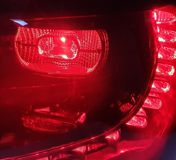 LED Rückleuchten dunkelrot für VW Golf VI 6 08+ dynamischer Blinker