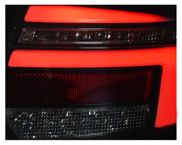 Für Audi A3 8P Sportback 04-08 Lightbar LED Rückleuchten schwarz rauch in 8V-Facelift-Optik