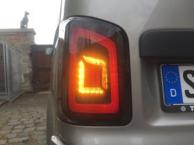 Voll LED Rückleuchten für VW T6.1 2019+ schwarz rot Led-Blinker Flügeltürer