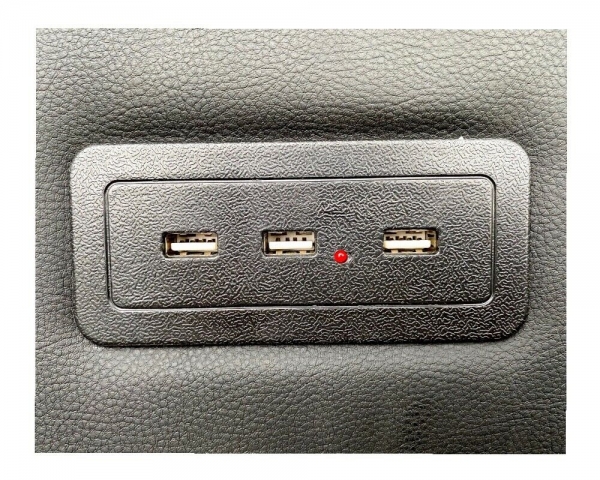 Mittelkonsole schwarz universell USB LED passend für VW T6.1