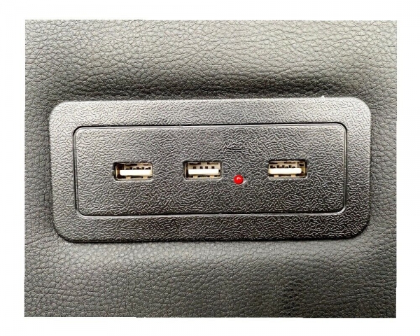 Mittelkonsole schwarz universell USB LED passend für Ford Tourneo