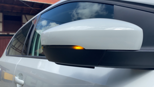 Dynamische Led Spiegelblinker schwarz für Skoda Rapid