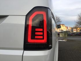 Voll LED Rückleuchten für VW T6.1 ab 2019 schwarz grau Heckklappe