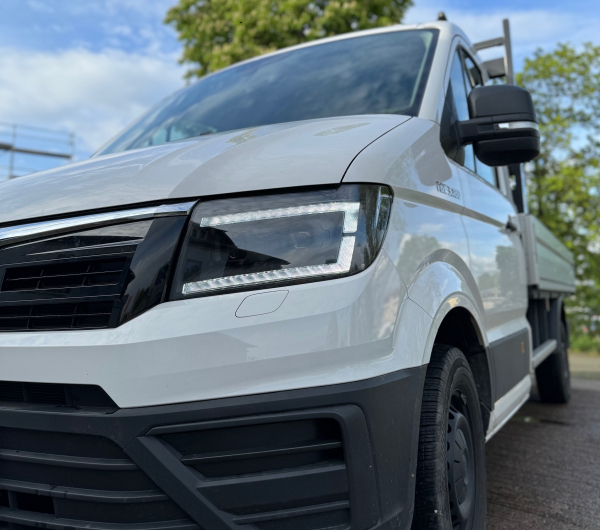 LED Tagfahrlicht Scheinwerfer schwarz für VW Crafter ab 2017 dynamischer Led Blinker