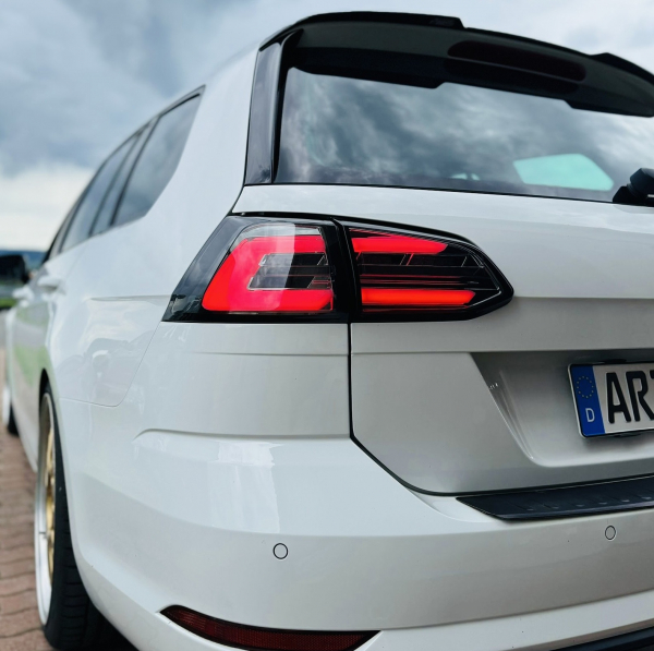 LED Rückleuchten für VW Golf 7 Variant 12-17 dynamischer LED Blinker schwarz klar Sonar