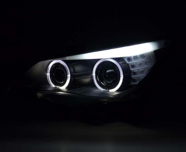 Xenon Scheinwerfer für BMW E60 E61 03-04 schwarz Led Angel Eyes D2S
