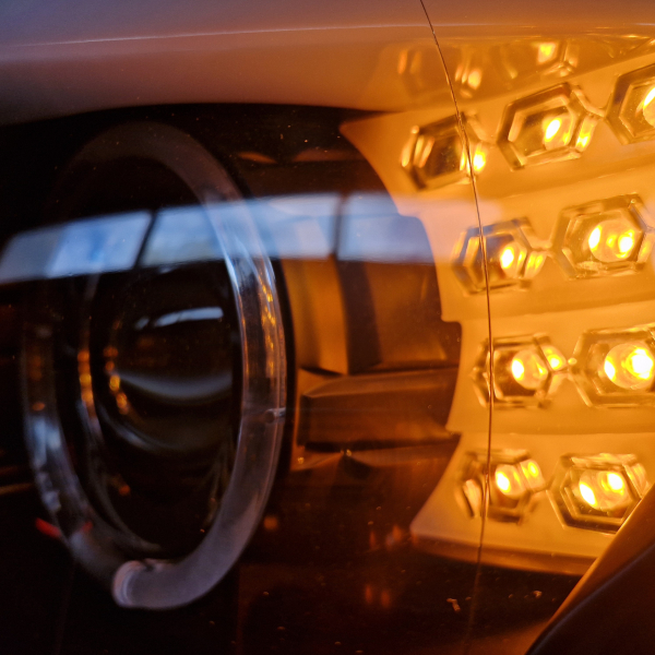 Xenon Scheinwerfer für BMW E60 E61 03-04 schwarz Led Angel Eyes D2S