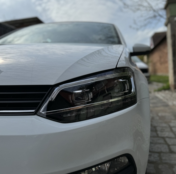 Design Scheinwerfer für VW Polo 6R 6C 2009+ schwarz Tagfahrlicht dynamischer LED Blinker