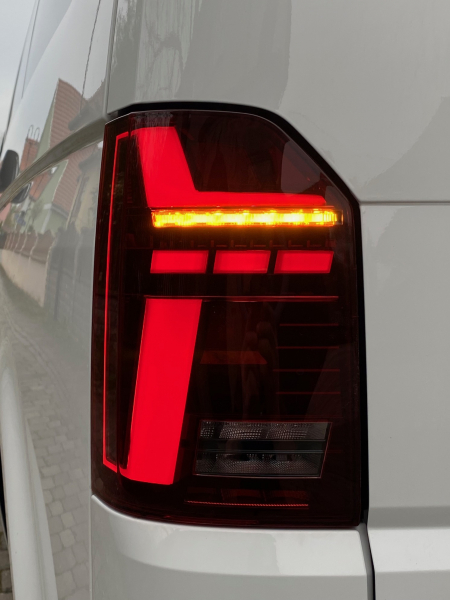 Voll LED Rückleuchten für VW T6 2015-2019 rot T6.1-Look sequentieller Start Laufblinker