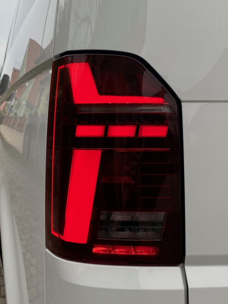 Voll LED Rückleuchten für VW T6 2015-2019 rot T6.1-Look sequentieller Start Laufblinker
