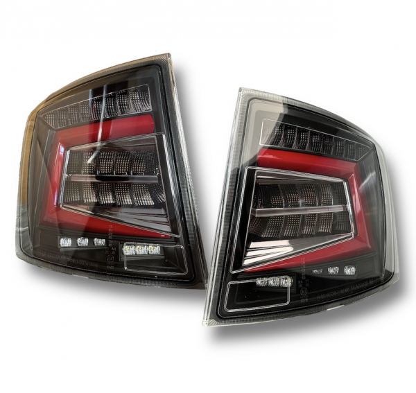 LED Rückleuchten für Skoda Octavia 3 III 5E Kombi 12-19 schwarz klar LAUFBLINKER für orig. Led 2x 3 Pins