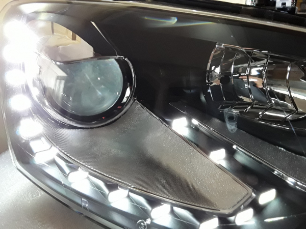 Scheinwerfer für VW Polo 6R 6C 09+ schwarz chrom Led-Standlicht