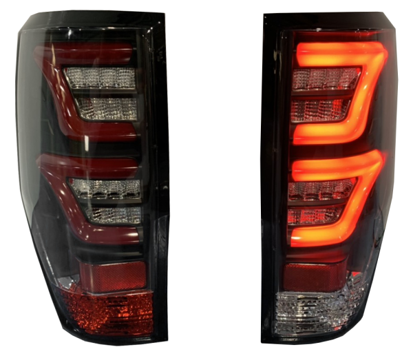 Lightbar LED Rückleuchten für Ford Ranger T6 T7 T8 2012-2023 schwarz klar