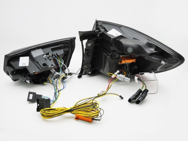 LED Rückleuchten für BMW F31 3er 12-19 Touring dynamischer Blinker dunkelrot