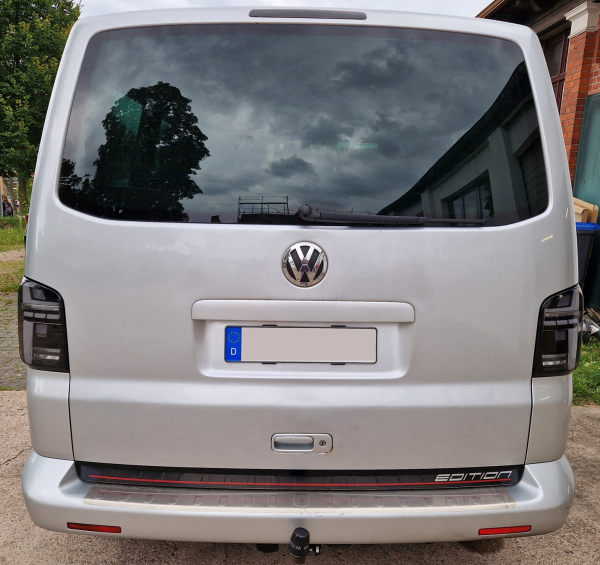 Voll Led Rückleuchten für VW T5 2003-2015 schwarz T6.1-Design dynamischer Blinker sequentieller Start