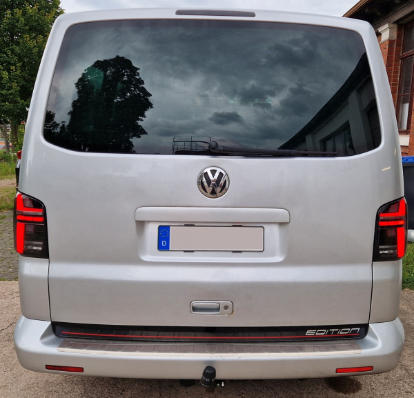 Voll Led Rückleuchten für VW T5 2003-2015 schwarz T6.1-Design dynamischer Blinker sequentieller Start