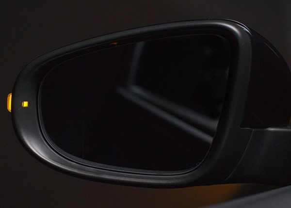 OSRAM Dynamischer LED Spiegelblinker für Audi A4 B9 2016- Laufblinker WHITE-EDITION