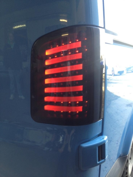 Lightbar LED Rückleuchten passend für VW T5 BUS 03-15 smoke Flügeltürer