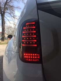 LED Rückleuchten für Dacia Duster 09+ schwarz DYNAMISCHER BLINKER