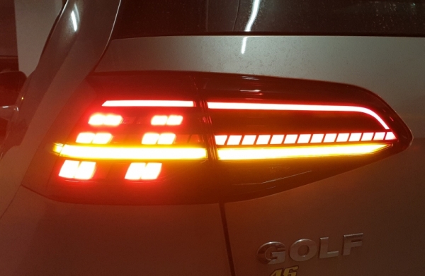 LED Rückleuchten für VW Golf 7 2013-2019 dynamischer LED Blinker rot smoke VL