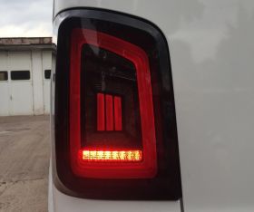 Voll LED Rückleuchten für VW T5 2003-2015 schwarz grau Laufblinker