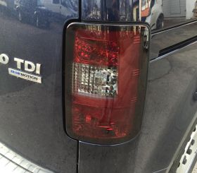 LED Rückleuchten für VW Caddy Bj. 03-15 rot-schwarz LIGHTBAR