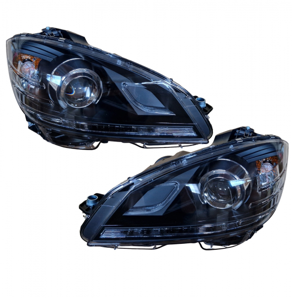 Facelift-Optik Scheinwerfer für Mercedes Benz S204 W204 C-Klasse 07-10 schwarz Klarglas