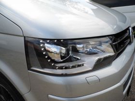 LED Tagfahrlicht Scheinwerfer für VW T5 Facelift 09-15 schwarz DEPO