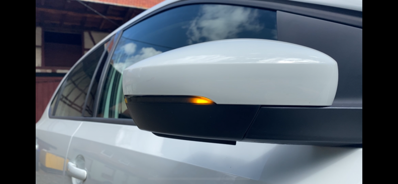 Dynamische Led Spiegelblinker schwarz für VW Polo 6R 6C