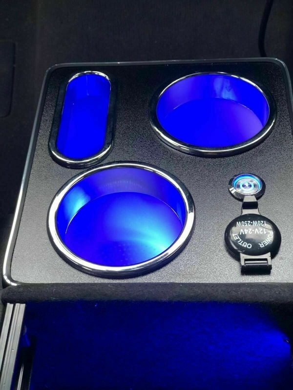 Mittelkonsole schwarz universell USB LED passend für Ford Tourneo