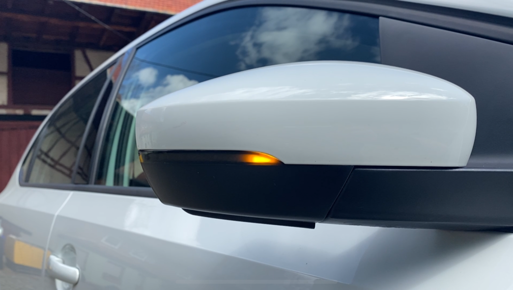 Dynamische Led Spiegelblinker schwarz für Skoda Rapid