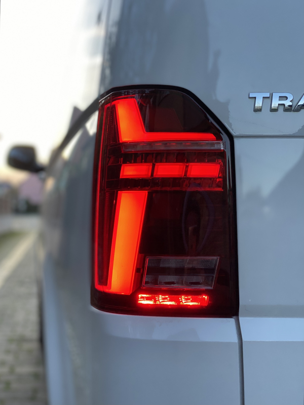 Voll LED Rückleuchten für VW T6.1 2019+ rot sequentieller Start Laufblinker für orig. Halogen
