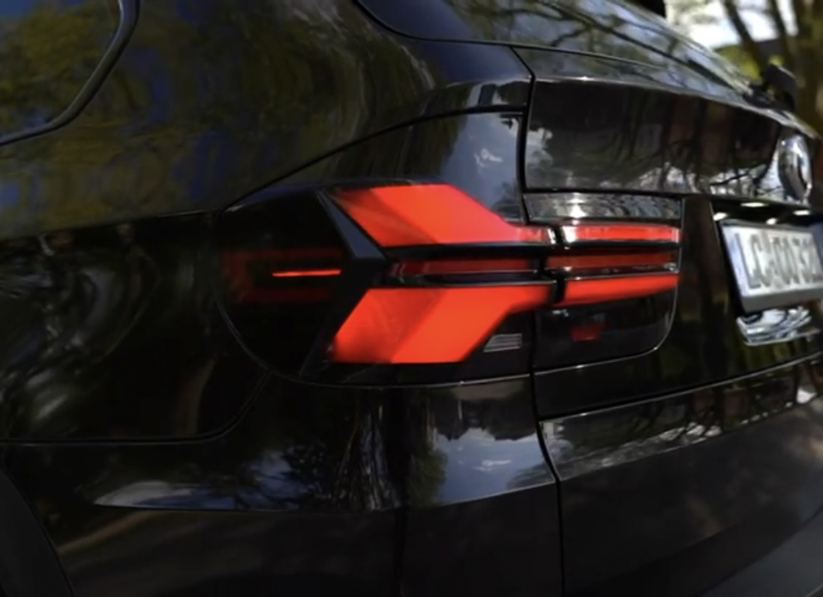 Lightbar Led Rückleuchten für BMW X5 E70 Bj 10-13 LCI schwarz rot dynamischer Blinker
