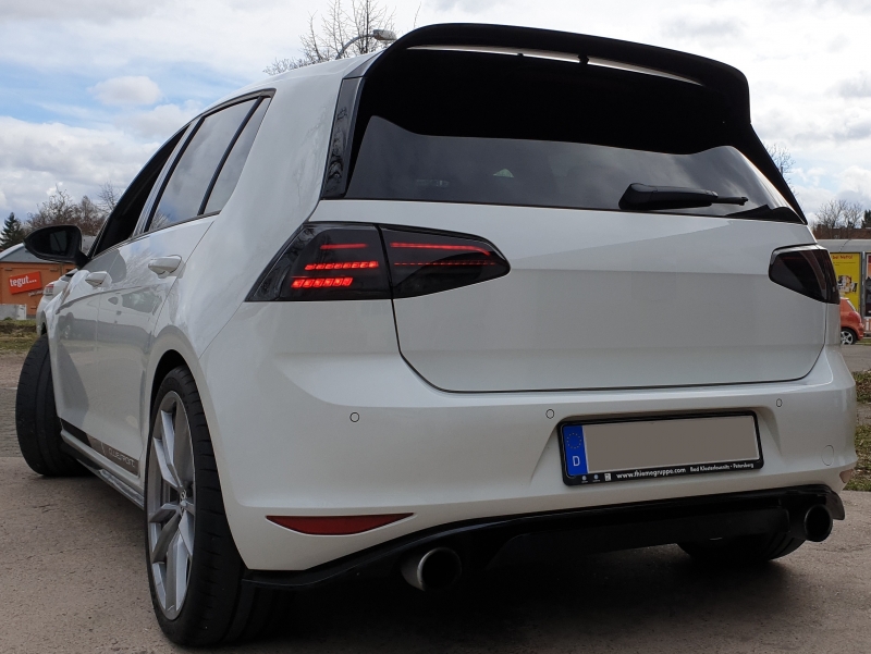 LED Rückleuchten für VW Golf 7 2013-2017 dynamischer LED Blinker schwarz Litec