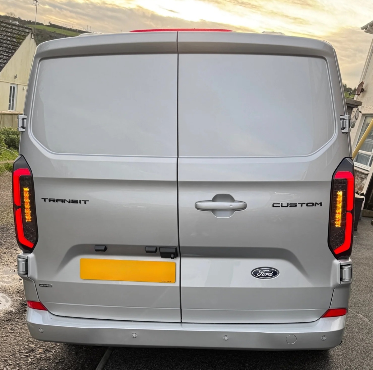 Lightbar LED Rückleuchten für Ford Transit Custom 2023+ schwarz smoke