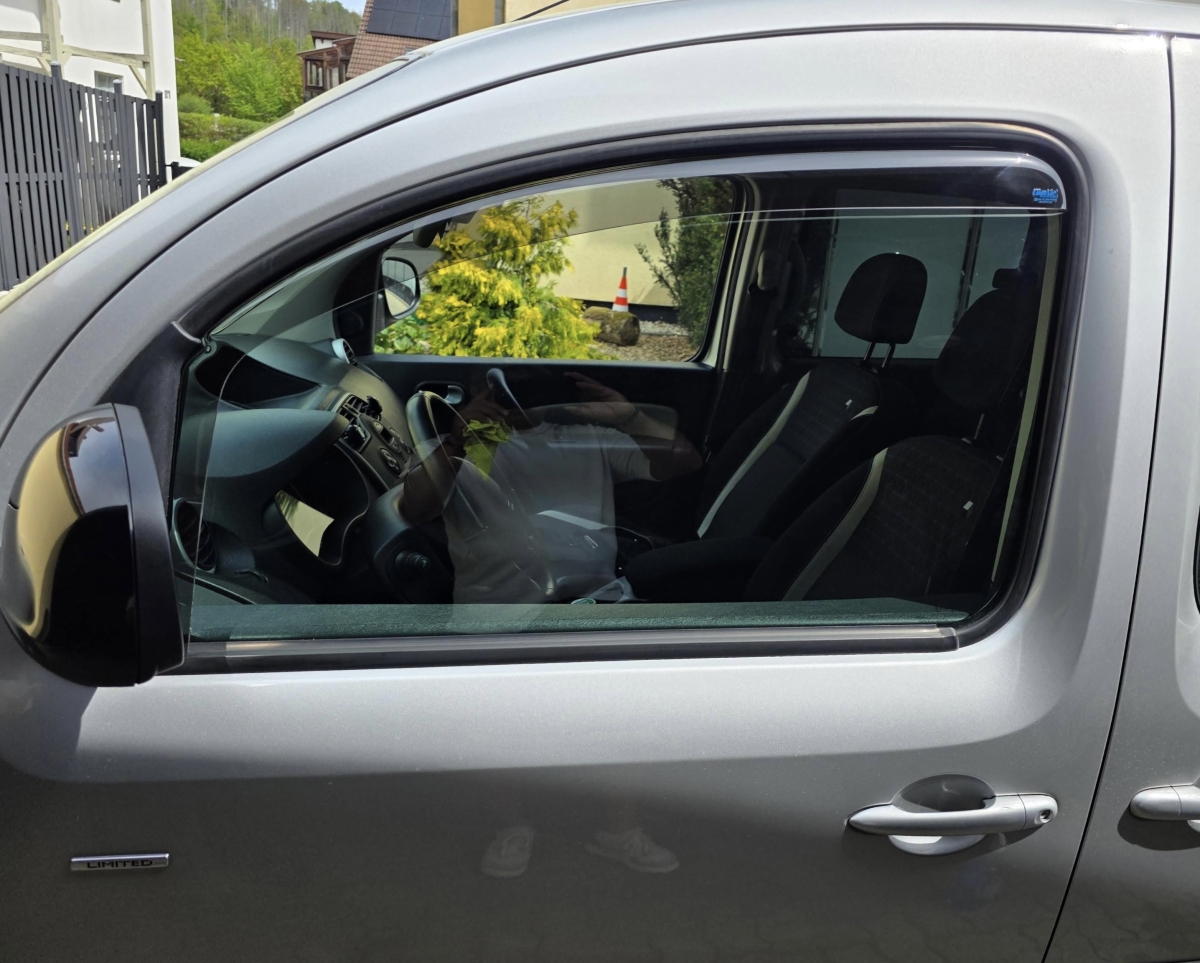 ClimAir WINDABWEISER REGENABWEISER smoke für Renault Kangoo 08-21 3-Türer 5-Türer mit ABE
