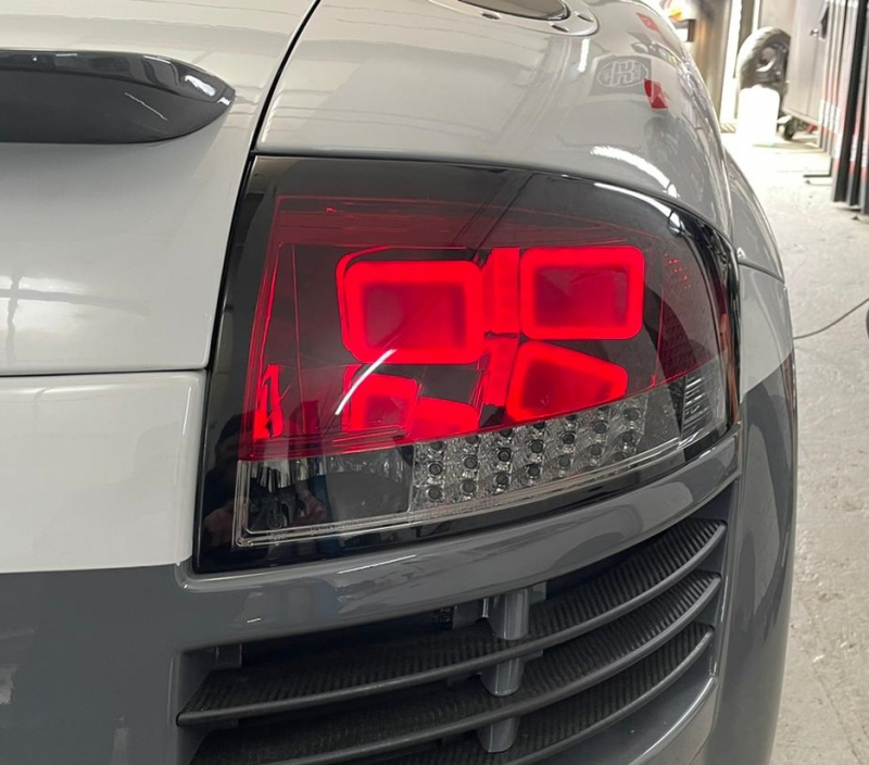 LED Rückleuchten für Audi TT 8N Bj 98-06 rot schwarz Set