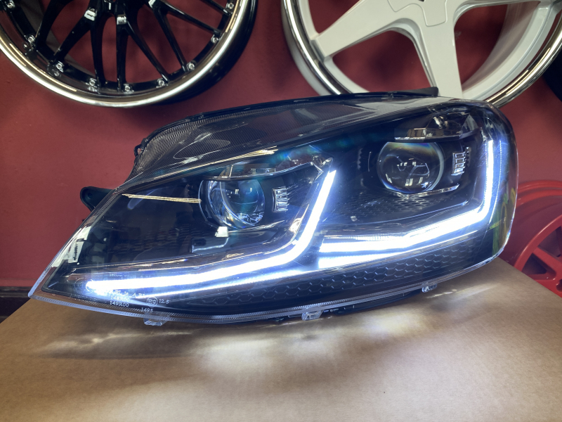 Voll Led Scheinwerfer für VW Golf 7 12-17 schwarz mit dynamischem Led Blinker