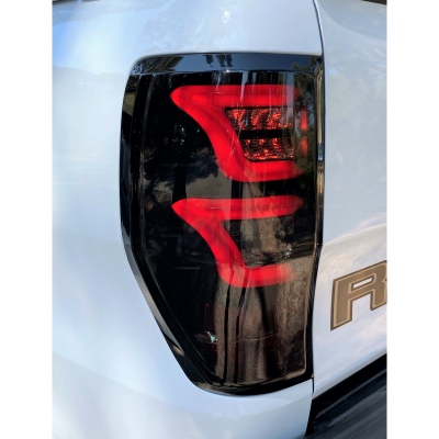 Lightbar LED Rückleuchten für Ford Ranger T6 T7 2012+ schwarz smoke